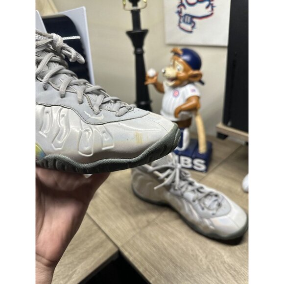 Nike Air Foamposite One Light Smoke Rainbow Pixel Size 7Y 8.5W [CU1054-001] - Picture 2 of 7